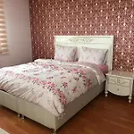 Manzarali Havuzlu Βίλα Τραμπζόν