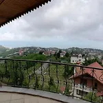 Manzarali Havuzlu Τραμπζόν
