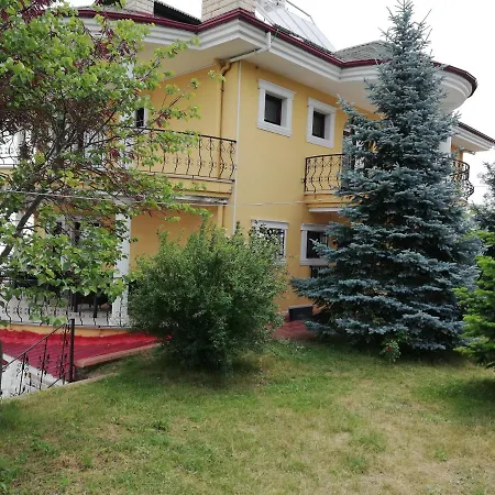 Manzarali Havuzlu