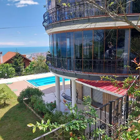 Villa Manzarali Havuzlu Trabzon
