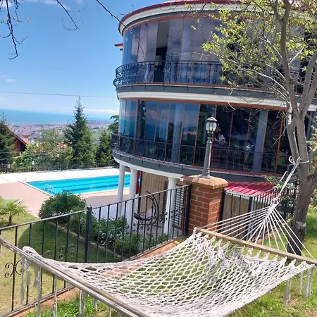 Villa Manzarali Havuzlu
