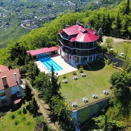 Villa Manzarali Havuzlu Trabzon